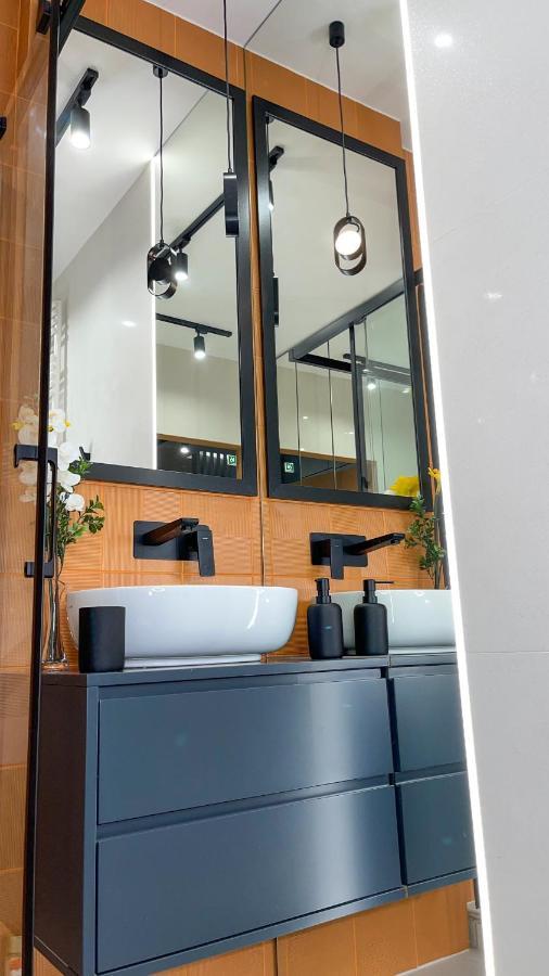 Comfortable 1-Room Apartment Close To The Center Varsó Kültér fotó